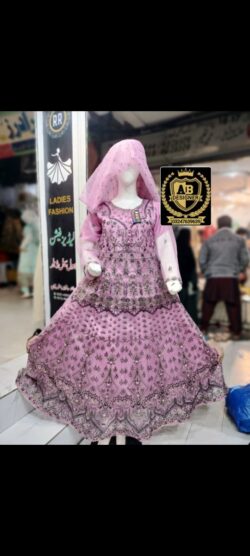 Purple embroidery dress with embroidery style