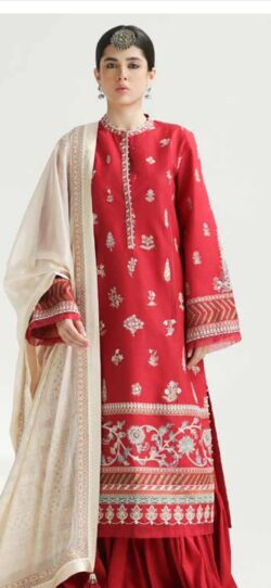 Red embroidery dress with embroidery style
