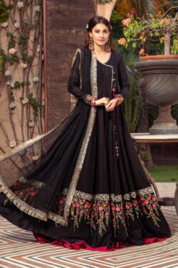 Black embroidery dress with sequences and embroidery style